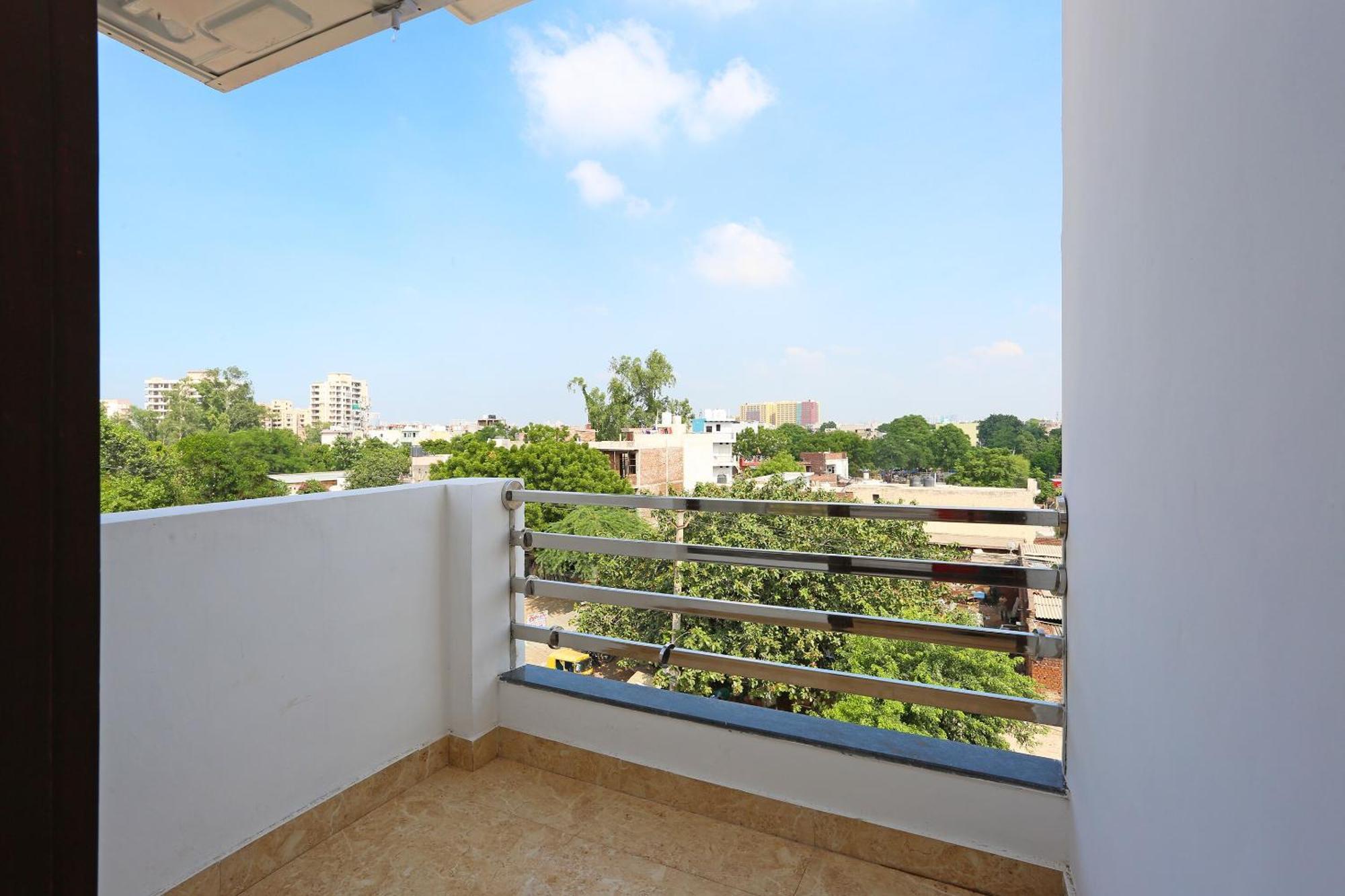 Hotel O Green Residency Near Appu Ghar Gurgaon Eksteriør bilde